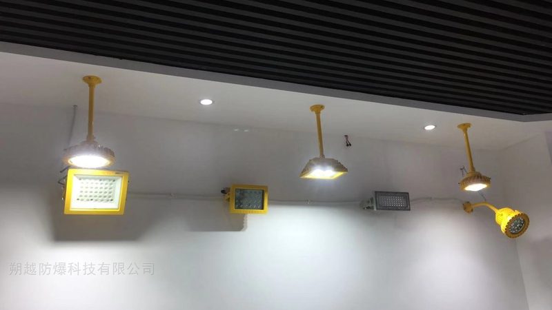 办公照明，如何选择合适的照度与灯具？**